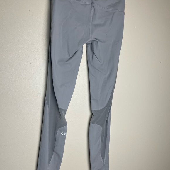 ALO Yoga Stirrups full length leggings fulll length size medium grey - Picture 3 of 7
